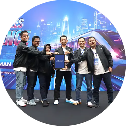 Foto Tim Editorial Solusi Nyeri Memar - Circle